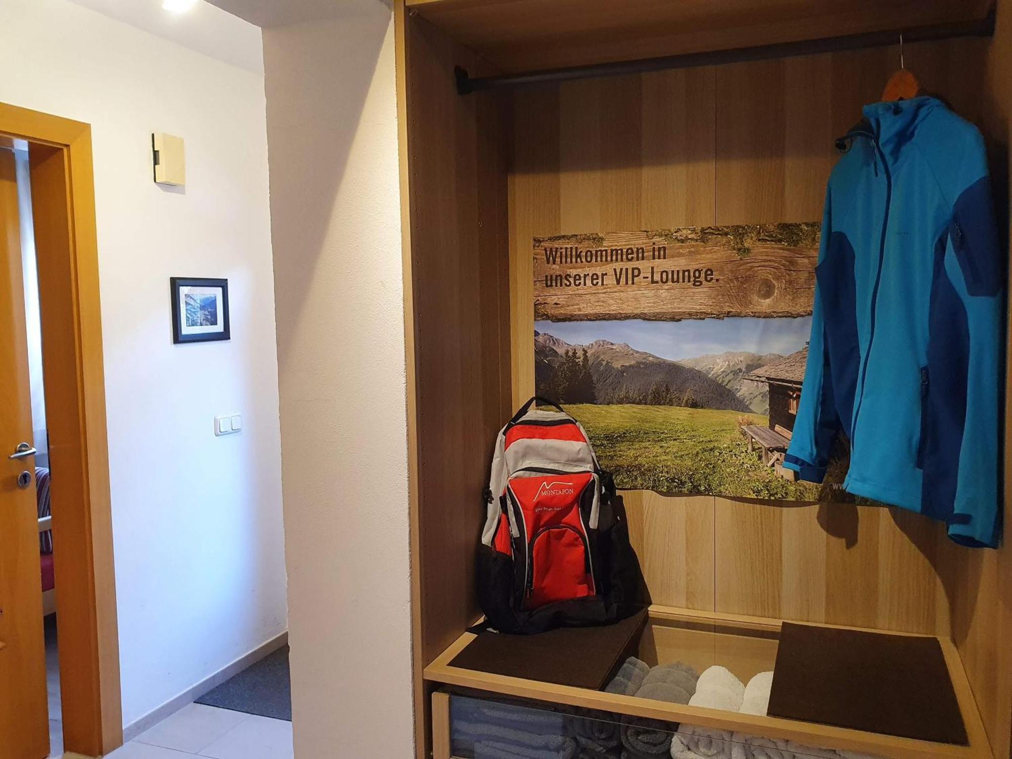 Steber Monika Apartment ฟานดันส์ ภายนอก รูปภาพ
